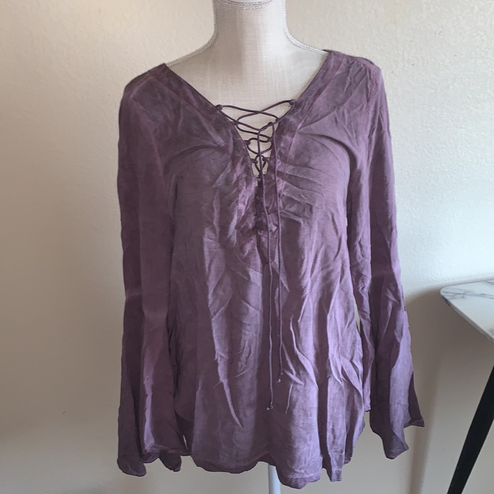 Rock & Republic stonewashed purple top with bell sleeves.